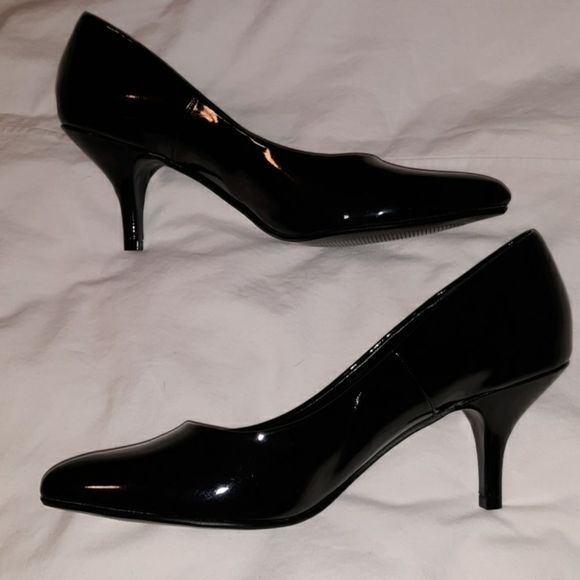 NWOT Call it Spring Black Patent Pleather Pumps 10 - Picture 4 of 12